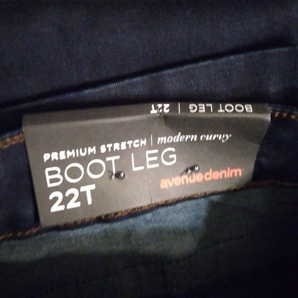 Avenue Denim Boot Leg Jeans  Size 22T - Picture 6 of 6